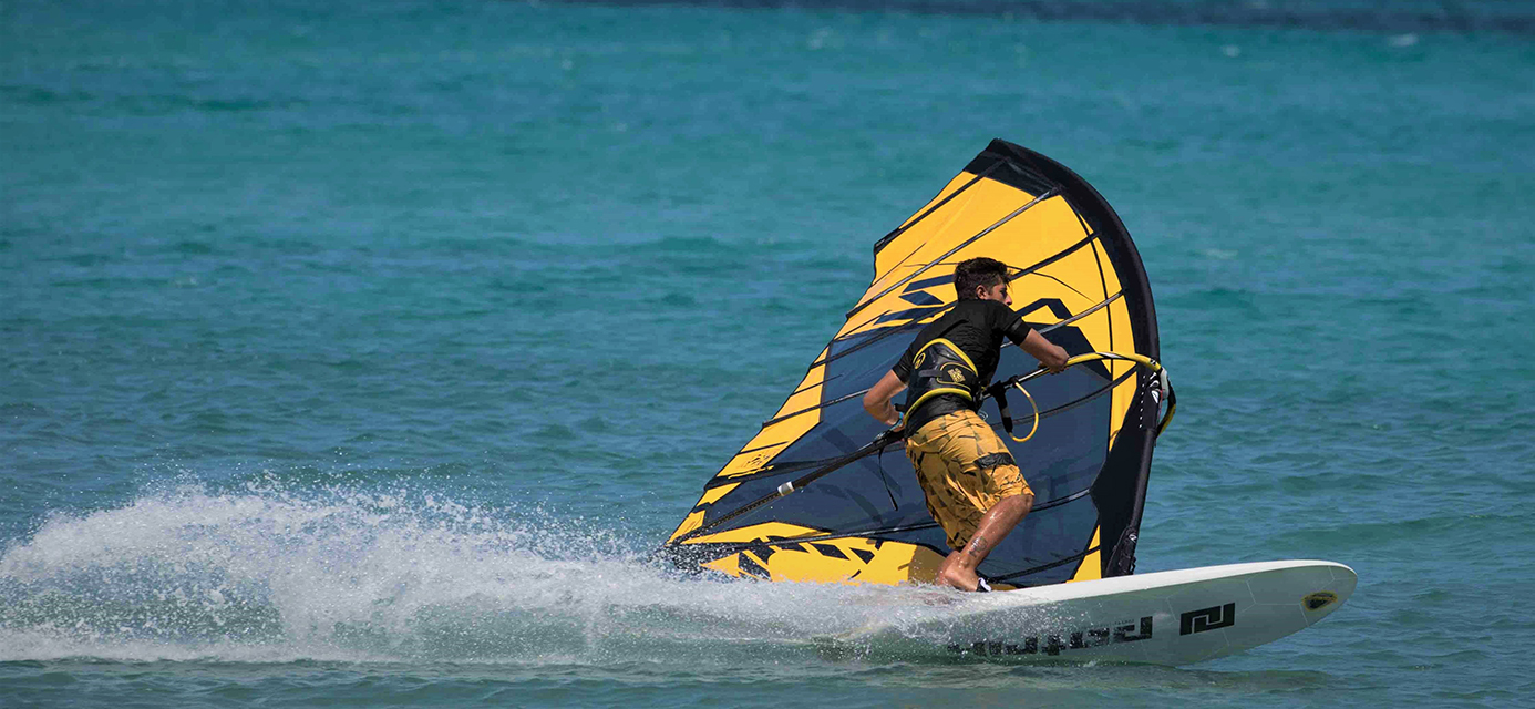 acz slalom 2 kembrova plachta na windsurfing point7 black